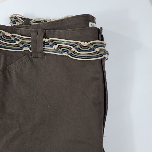 Lee Brown Woven Belt Capris - Picture 2 of 8